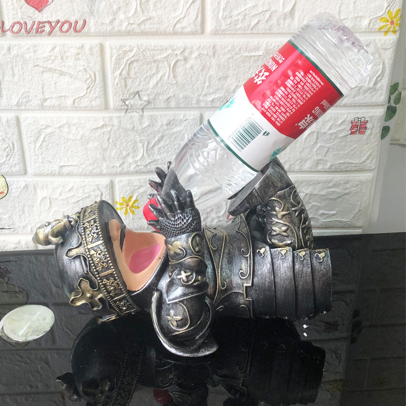 新款树脂工艺品国王骑士酒架创意红酒架摆件桌面酒吧摆饰装饰