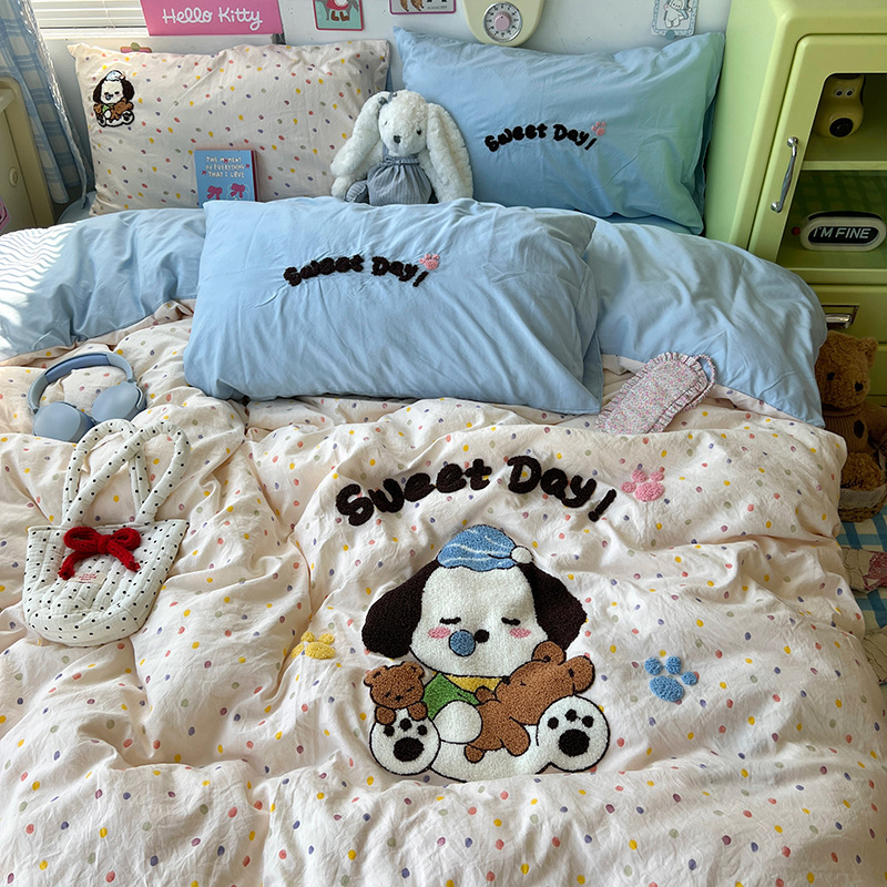 Toallas de algodón lavados con agua bordadas cuatro piezas juegos de estudiantes de tres piezas juegos de dormitorios de chicas fábrica de dibujos animados al por mayor