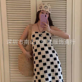 深圳南油高端女装工厂直销重工蕾丝钩花度假风时髦百搭吊带连衣裙