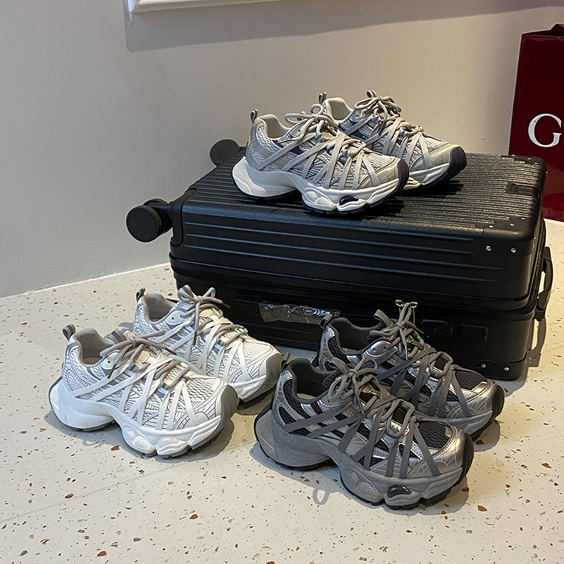 5CM 높이 증가 ~ 충격 흡수 두꺼운 밑창 메쉬 통기성 등산 파리 아빠 신발 여성 여름 야외 하이킹 운동화