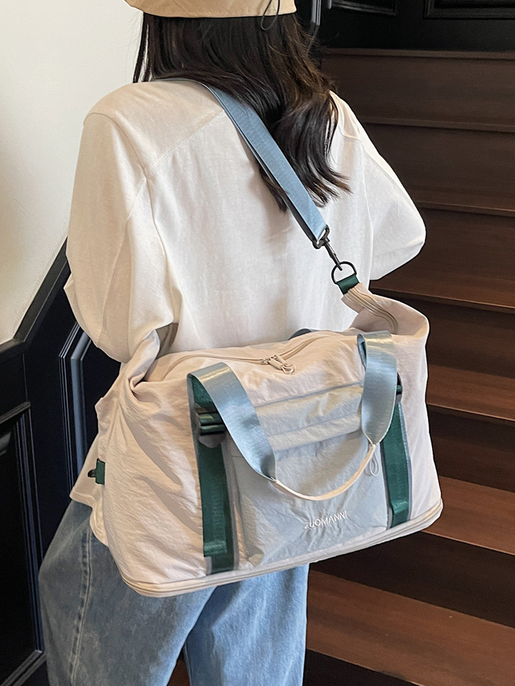 Bolsas de viaje al por mayor estilo empalme contraste de alto valor de equipaje expansión de gran capacidad bolsas de yoga deportivas bolsas
