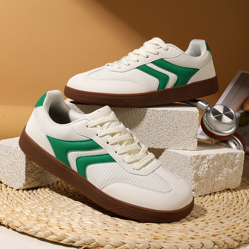 Wholesale New Vintage German Training Shoes with Breathable Mesh and Patchwork Design, Round-Toe Flat Casual Wide-Fit Sneakers