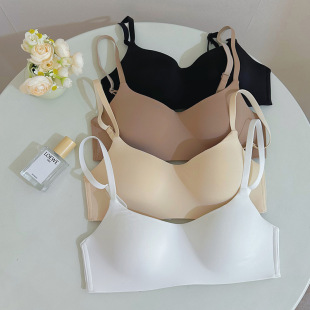 ����һƬʽ�o�ۃ���ŮС�ؾ۔n���з��´��o�Ȧ�������＾�¿�