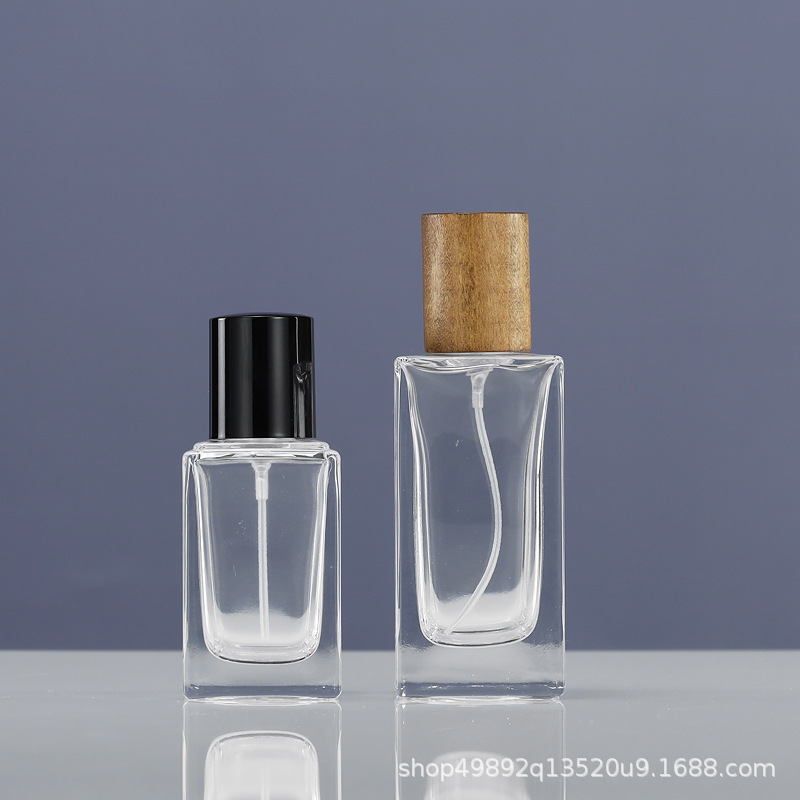 Cosmetic bottle