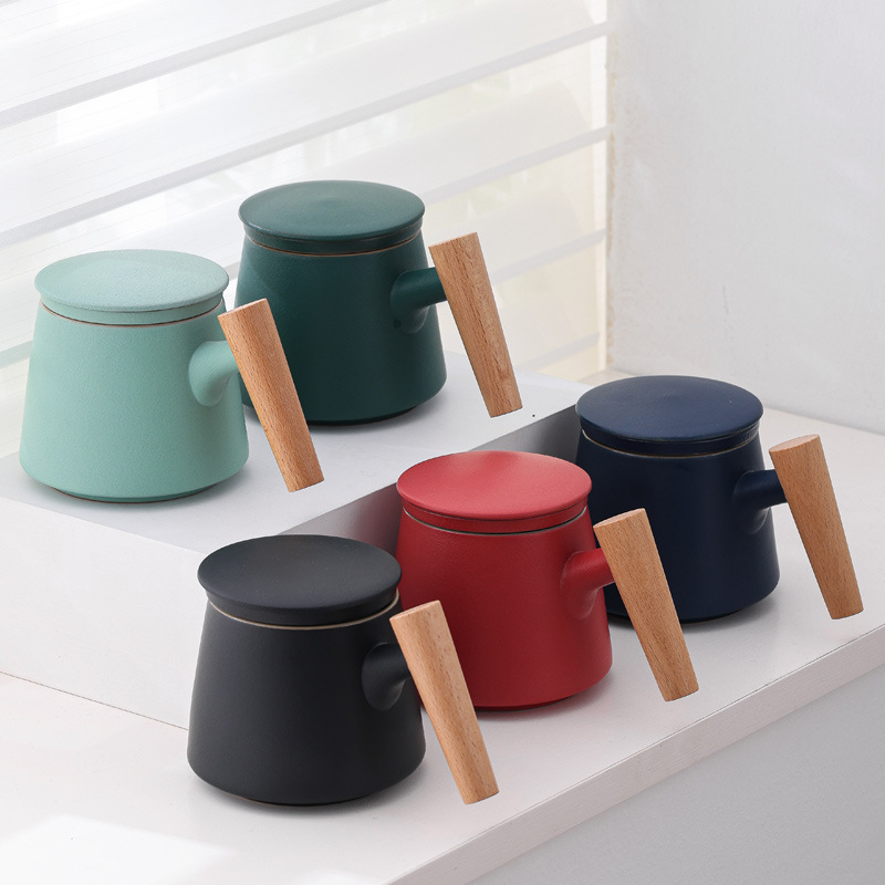 Taza elegante de tres piezas con taza de cerámica con filtro de té con tapa bolso portátil grabado LOGO nombre