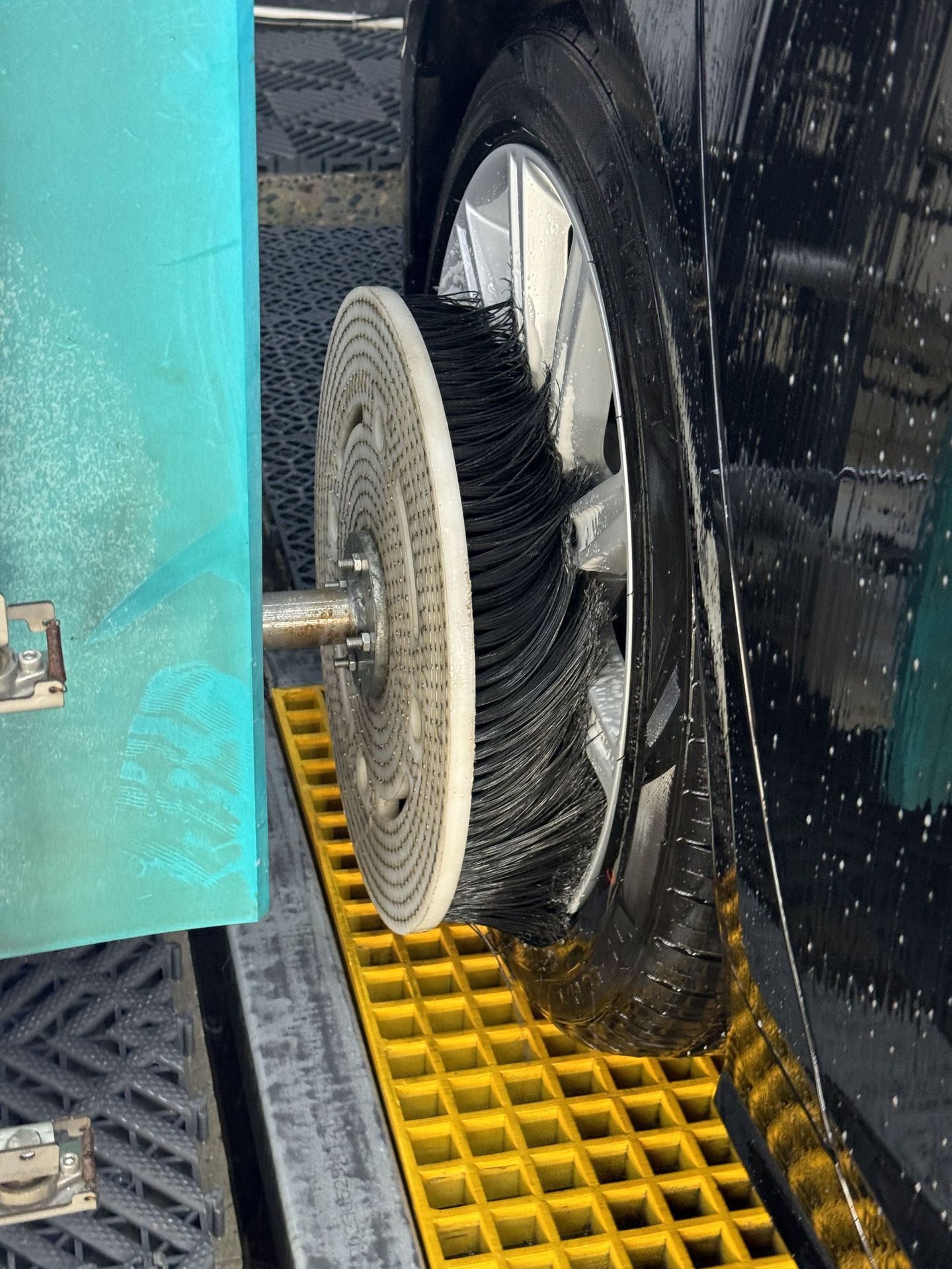 Intelligent car washer computer full-automatic gas station non-contact commercial high-pressure self-service wipe-free car washer equipment