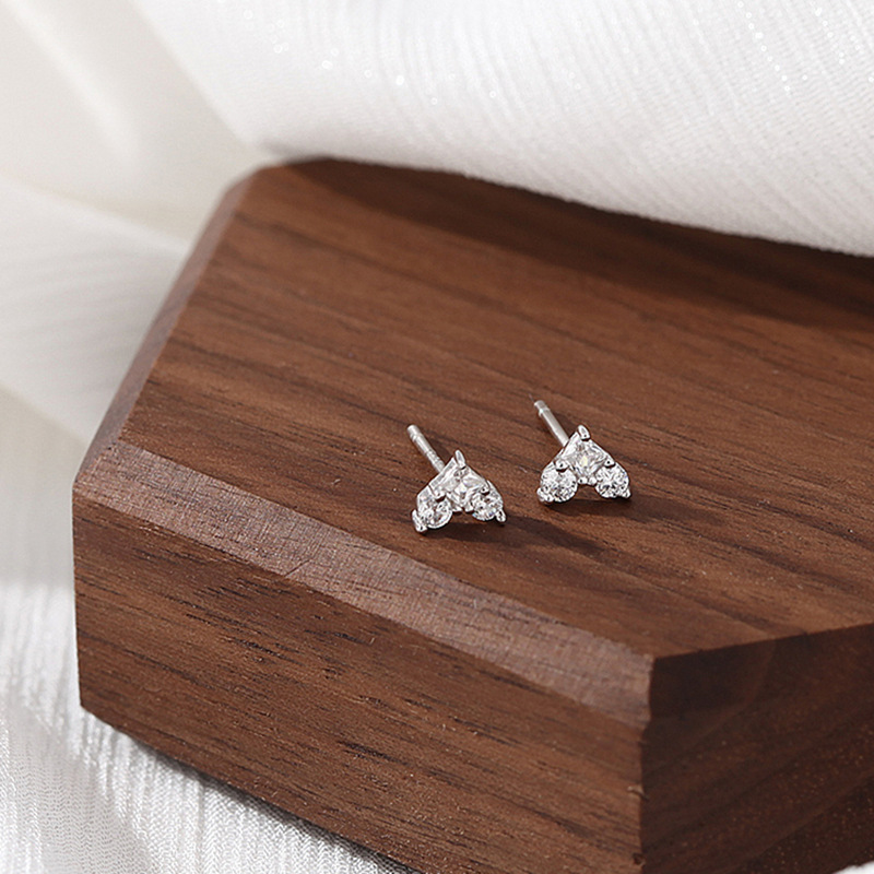 Ear Studs Classification 1 Pair Quantity 1 Pair 925 Sterling Silver Zircon Heart Shape Ear Studs