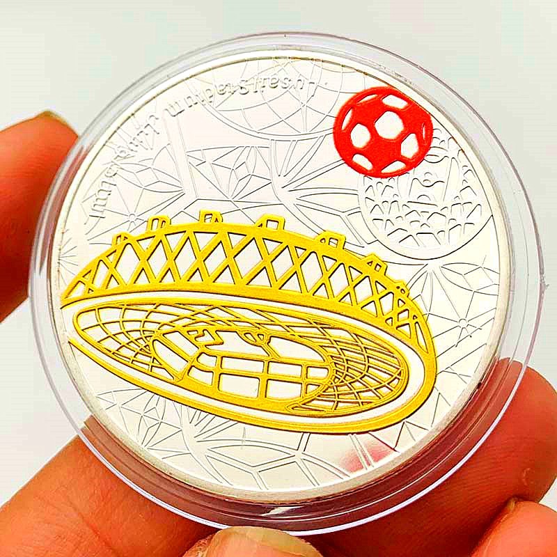 2022 Dubai Qatar Copa Mundial de Fútbol medallas conmemorativas chapadas en oro jugar monedas monedas conmemorativas creativas