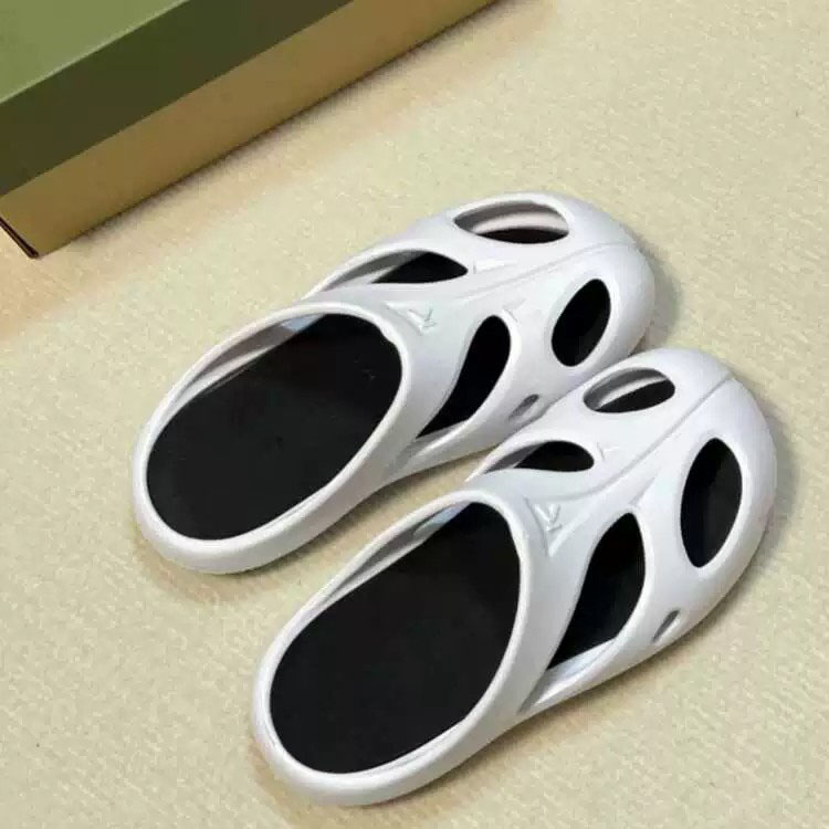 Outdoor Non-Slip Summer Beach Men's Eva Slippers, Breathable, Lightweight, Portable, Comfortable Beach Shoes
