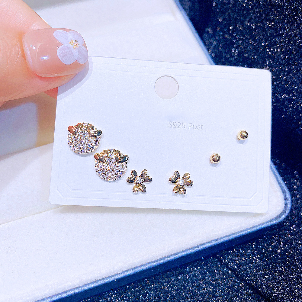 Fashion Heart Shape Flower Copper Ear Studs Inlay Artificial Gemstones Copper Earrings