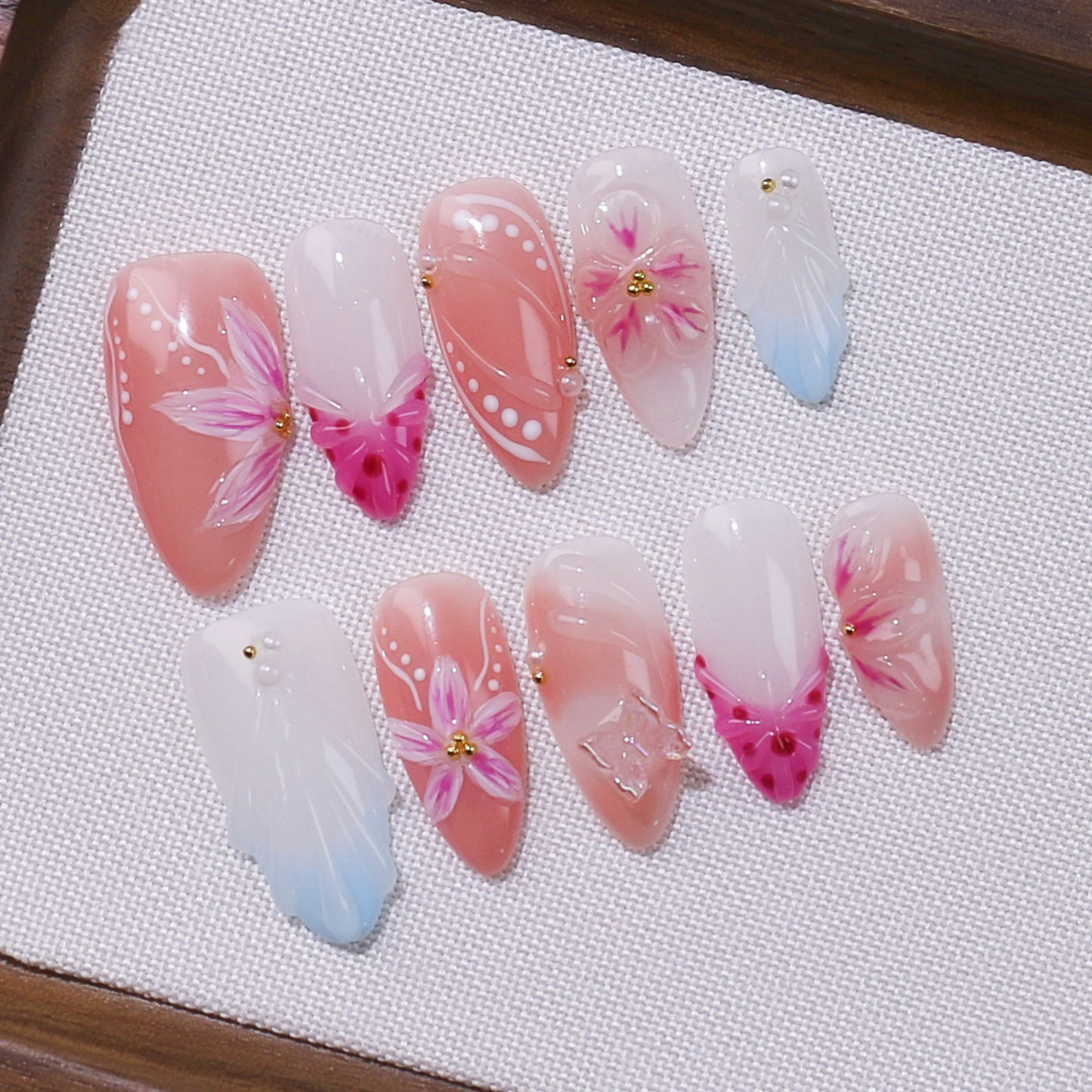 [Colección de manicuras talladas] comercio exterior transfronterizo exclusivamente para usar a mano puro parche de uñas falsas de almendras de estilo europeo y americano