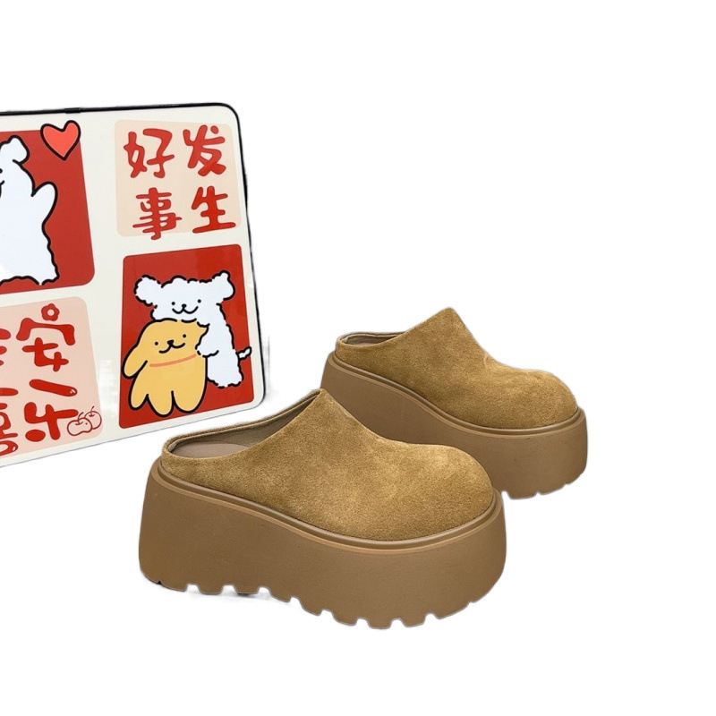 가을 2025 새로운 패션 빵 슬리퍼 캐주얼 바오터우 슬리퍼 소프트 가죽 두꺼운 단독 높이 증가 여성 신발 유행 싱글 릿 코튼
