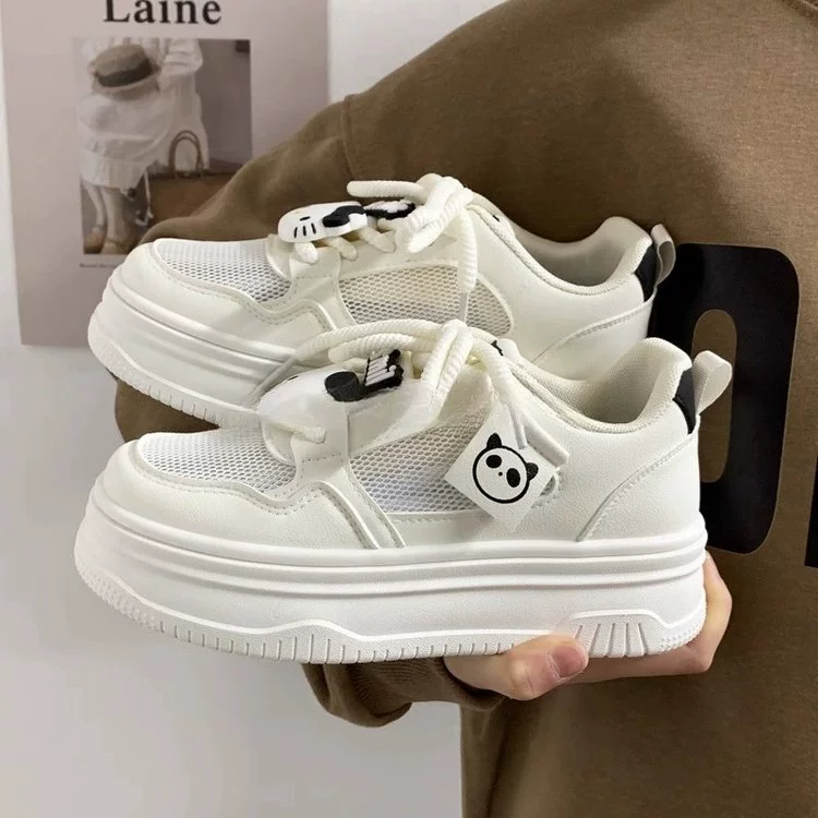Летняя тонкая воздухопроницаемая сетчатая поверхность уродливая большая голова маленькая белая обувь женская толстая подошва 2024 новая средняя школа повседневная обувь для девочек