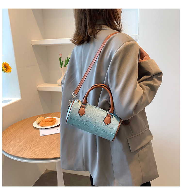 High Quality Bag 2022 New Trendy Japanese And Korean Fashion Color Contrast Shoulder Messenger Bag Simple Round Bag Portable Women's Bag display picture 10