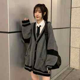 2026秋冬新款韩版复古宽松V领毛衣外套女学生显瘦针织开衫