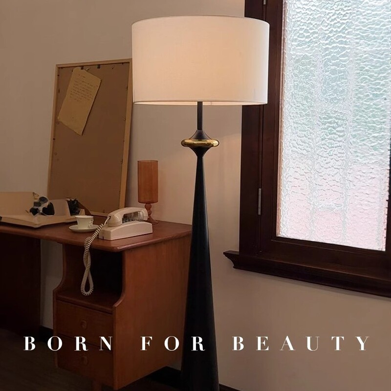 Japanese-Style Minimalist Living Room Sofa Side Bedroom Floor Lamp Creative High-End Artistic Vintage Wabi-Sabi Decorative Standing Lamp