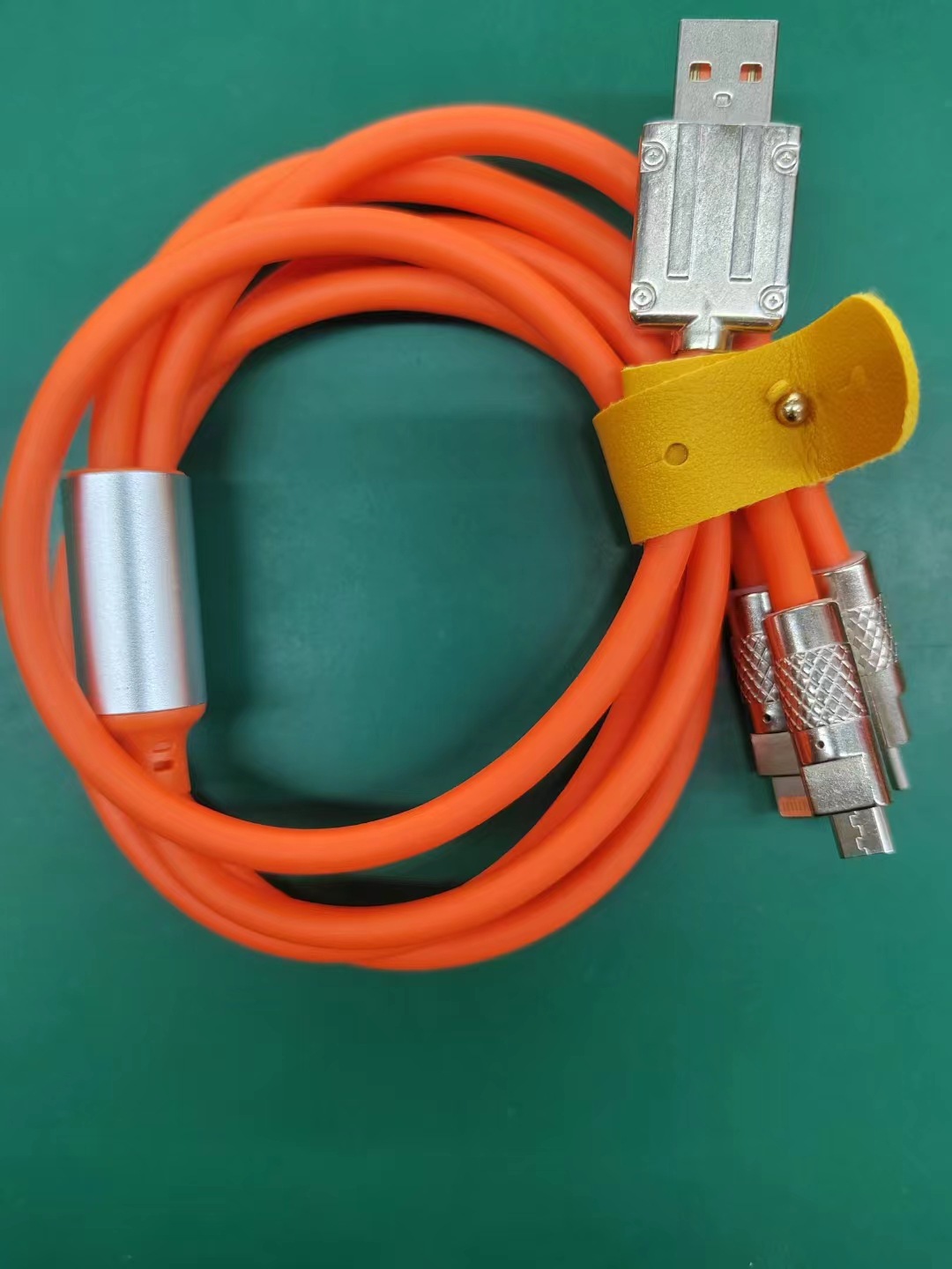 Câble de charge mobile en alliage de zinc et silicone pour auto_voghion.com