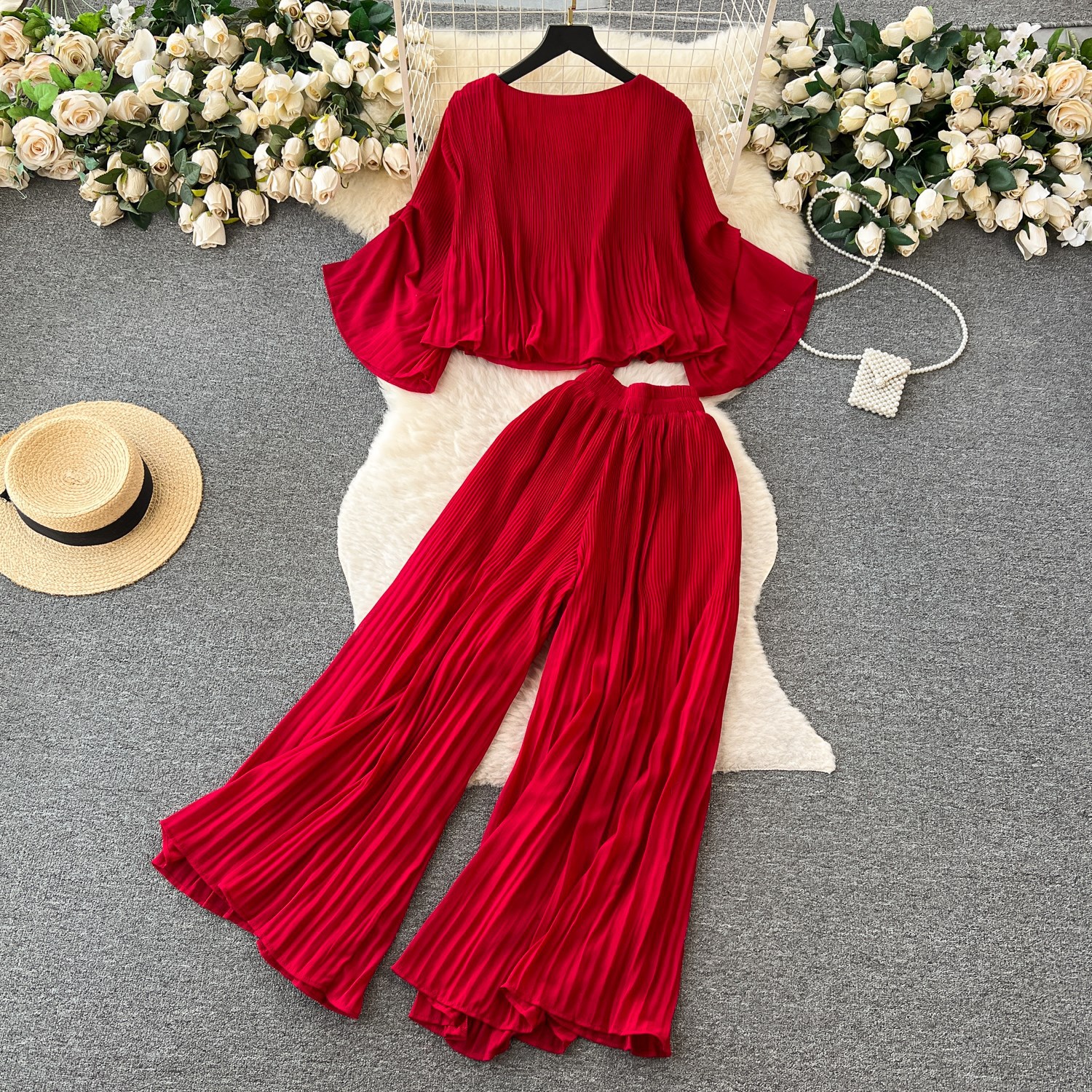 Retro Hepburn Style Women's Summer Loose Fitting T-Shirt High Waist Long Drape Sophisticated Elegant Short Pant Set_ecoleips.com