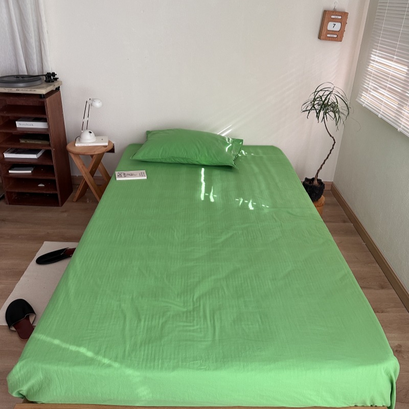 イン無地シンプルな純綿シングルピースベッドシーツ純綿シングルピースキルト 1.8 ボックスシーツマットレスプロテクターベッドカバー卸売
