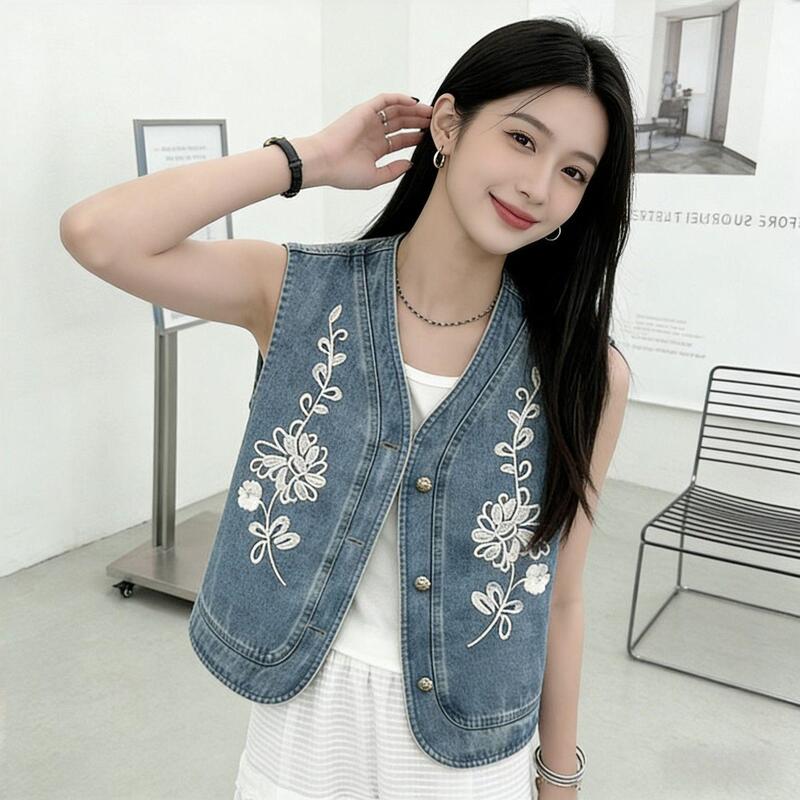 French-style vintage relaxed denim embroidered vest jacket for women, spring/summer sleeveless V-neck versatile casual vest French-style vintage relaxed denim embroidered vest jacket for women, spring/summer sleeveless V-neck versatile casual vest