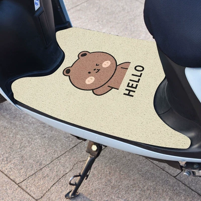 Electric vehicle foot mat — Universal cartoon silk circle foot pad - hello-bear-foot-pads-width-50xlength-70cm