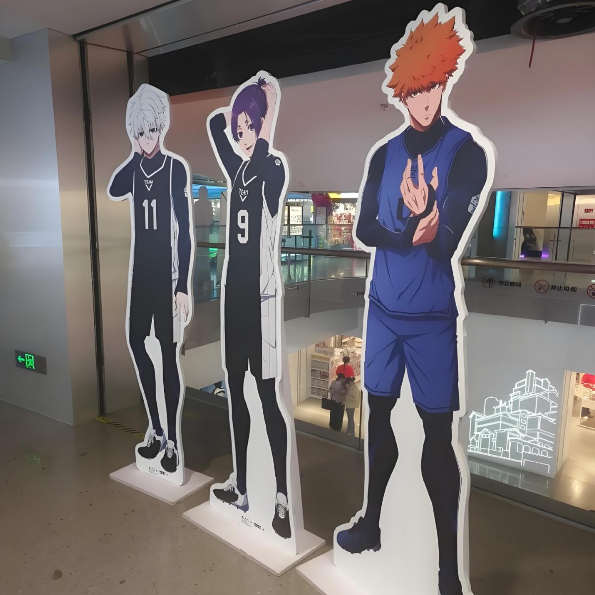 雪弗板人像展示架活动促销广告牌商场纸质人形立体纸板展架定制