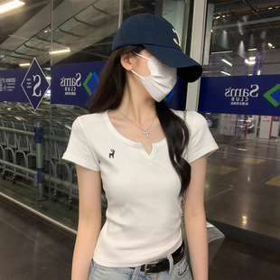 ���_�I�ٴ�̽��OӋ�ж���T��Ů�ļ�2025�¿����e�@�����^����ins