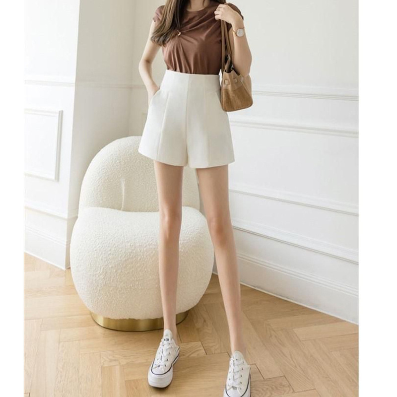 High-Waisted A-Line Wide-Leg Pants Women's Shorts Summer 2025 New Korean Style Black and White Casual Suit Pants Hot Pants High-Waisted A-Line Wide-Leg Pants Women's Shorts Summer 2025 New Korean Style Black and White Casual Suit Pants Hot Pants