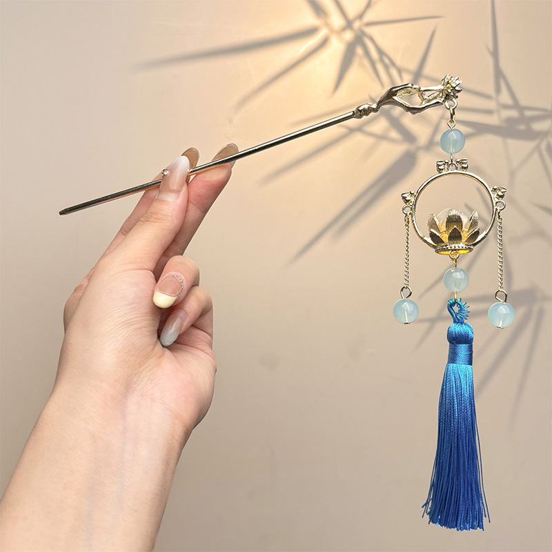 Nueva horquilla china 2025 nuevo estilo estilo antiguo horquilla mujer falda de cara de caballo de alta calidad estilo nacional horquilla de madera paso a paso horquilla tocado