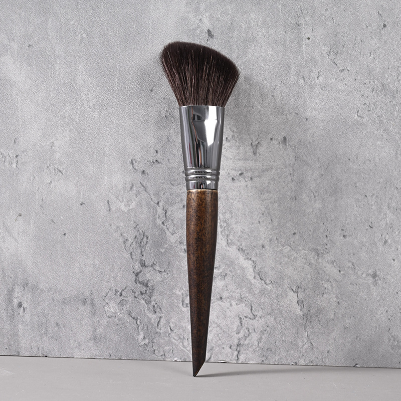 Juego de pinceles de maquillaje de piel de animal transfronterizo 14 herramientas de belleza suave para principiantes juego completo de pinceles de maquillaje al por mayor