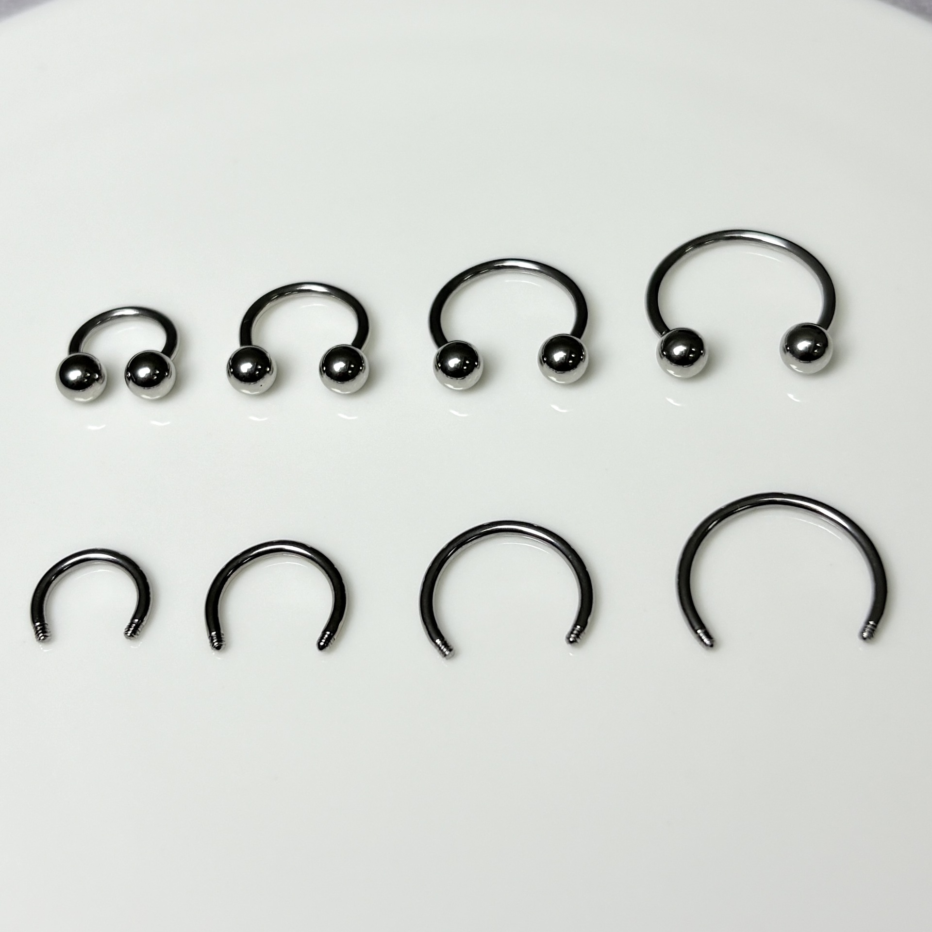 Pointed titanium steel lip stud product view