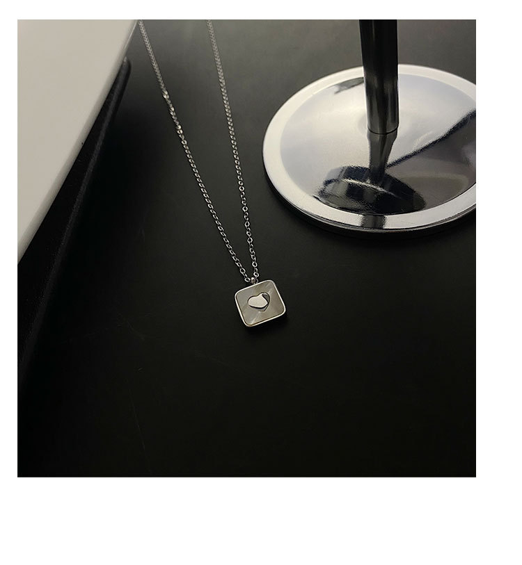 Sucré Forme De Cœur Acier Au Titane Placage Coquille Pendentif display picture 2