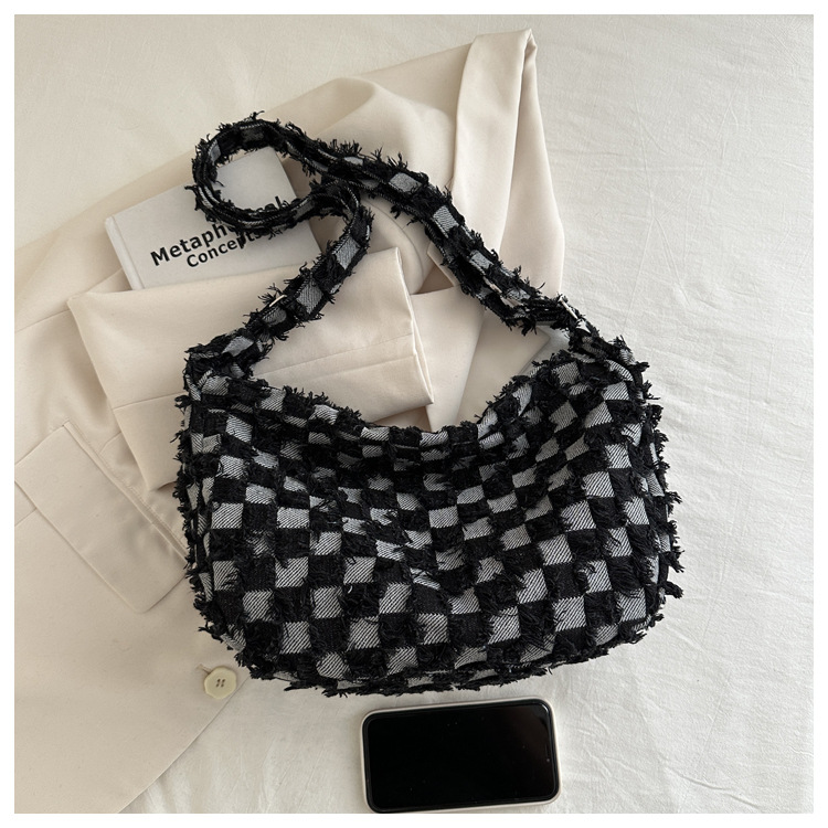 Casual and fashionable crossbody bag 2025 new style large-capacity simple checkered single-shoulder bag, personalized and versatile, lightweight underarm bag undefined