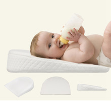 跨境畅销婴儿防吐奶斜坡枕宝宝哺乳枕喂奶侧睡侧躺防溢奶婴儿枕