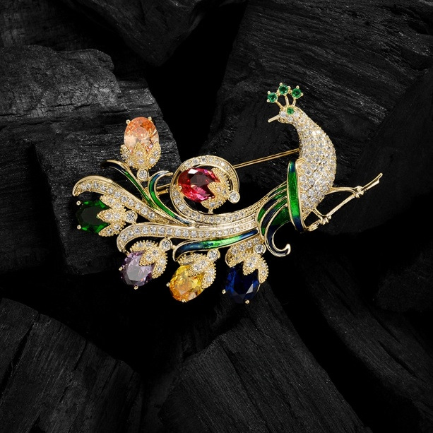 Luxurious High-End Peacock Brooch for Women, Exquisite Coat Brooch, Luxurious Elegant Brooch, Accessories Gift