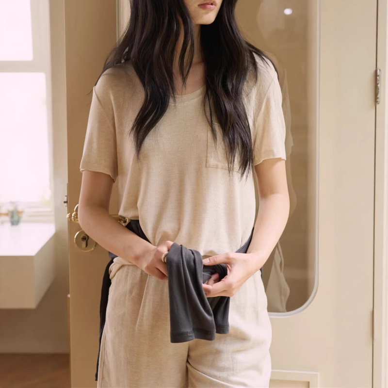 2026 Spring/Summer Silk Acetate Linen Short-Sleeve Women's Round Neck Pocket T-Shirt with Simple Striped Design