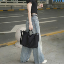 早秋新款帆布托特包百搭休闲大容量通勤包简约单肩斜挎手拎包包女