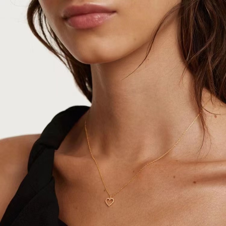 925 Sterling Silver Material 925 Sterling Silver Zircon Cable Chain Heart Shape Pendant Necklace
