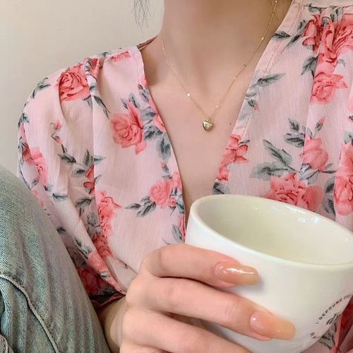 Japanese and Korean Love Necklace, Elegant Light Luxury Peach Heart Pendant Lock Chain, Unique Minimalist Versatile Heart Necklace for Women