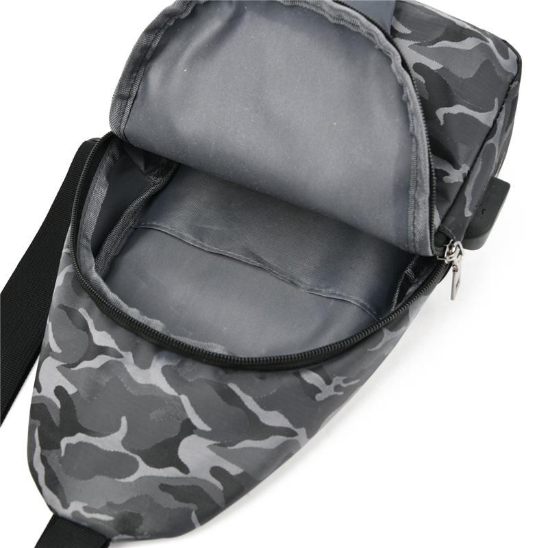 Bolso de pecho de hombre de tendencia de camuflaje Bolso de mensajero de hombro Locomotora Bolso de pecho pequeño simple para viajes de ocio Bolso de hombre