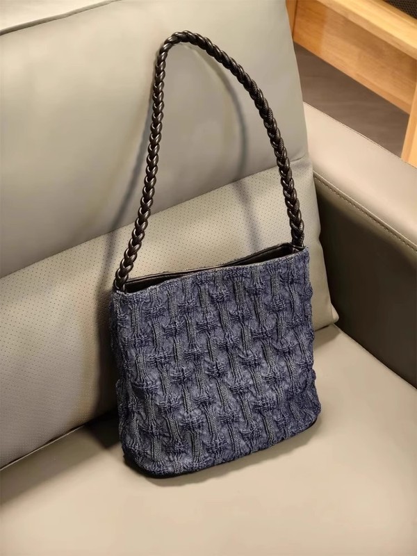 レトロプリーツデニムバケットバッグニッチデザインカジュアルシンプルショルダー脇の下バッグ多用途通勤ハンドバッグ|undefined