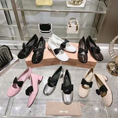 ハイバージョン miu2025 春の新作ヘボン風リボン本革メリージェーンシューズ手彫りレディース太ヒールシューズ