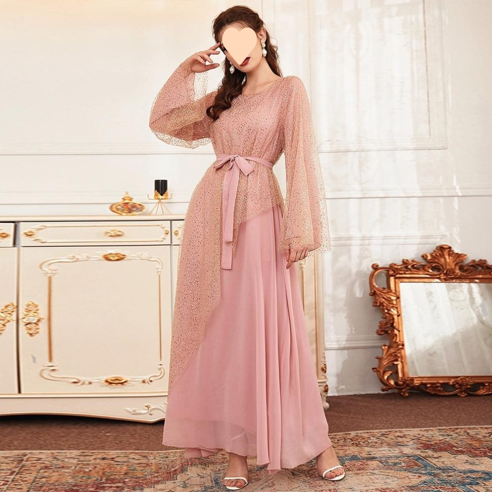 Abito lungo musulmano da donna rosa con paillettes e inserti in mesh_voghion.com