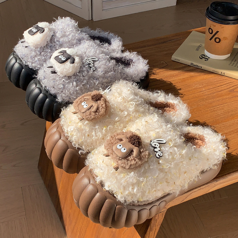 Cute little wool plush cotton slippers for women, winter thick-soled non-slip home slippers with a soft, cushioned feel, fleece-lined for warmth, and a girly design Cute little wool plush cotton slippers for women, winter thick-soled non-slip home slippers with a soft, cushioned feel, fleece-lined for warmth, and a girly design
