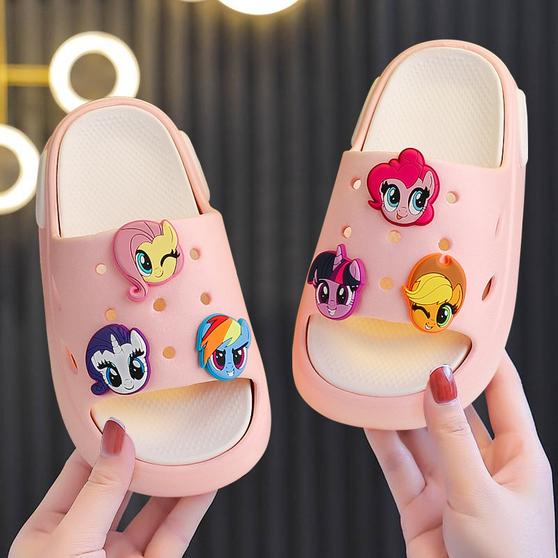 Pony Baoli verano nuevo estilo EVA para padres e hijos arrastre casa al aire libre lindo baño de dibujos animados baño sandalias y zapatillas antideslizantes