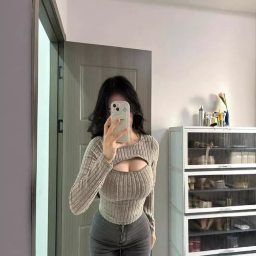 Lace-Trimmed Zipper T-Shirt with Round Neck, Slim Fit, Korean Style Fashion, Sexy Detail, Autumn/Winter Inner Short Top