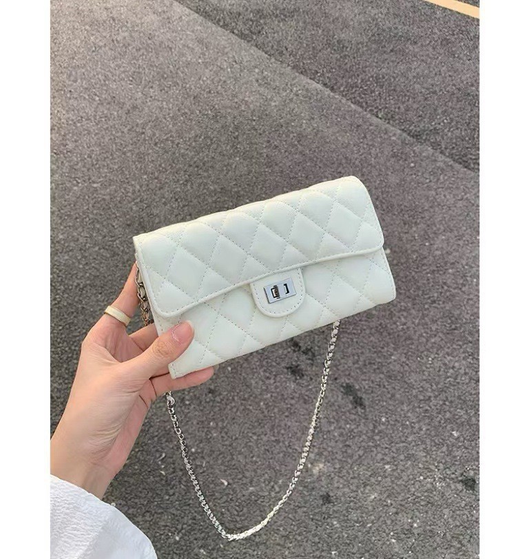 하얀색