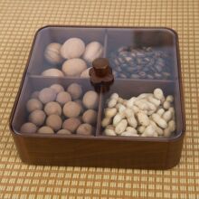 2025新款中式木方形坚果零食盒四格分层果盘精美客厅摆件跨境批发