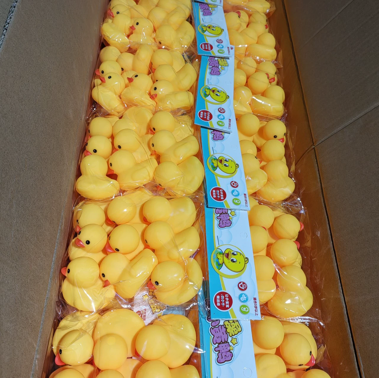 Feng Shuo виниловая играющая утка игрушка для ванны оптовая продажа детский подарок установка магазин для матери и ребенка супермаркет