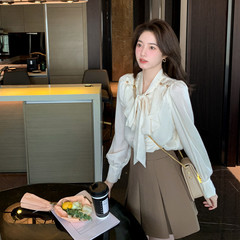 跨境秋款女装2025年新款衬衫设计感小众蝴蝶结系带雪纺长袖上衣